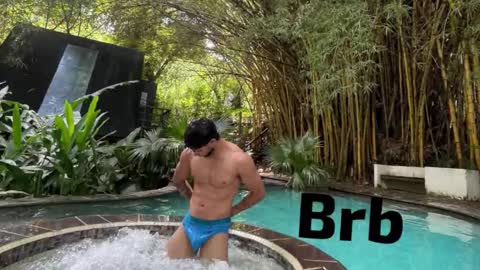 Snapshot of collins_emmett chatting on December 13, 7:53 pm EMMETT COLLINS online show from December 13, 7:53 pm