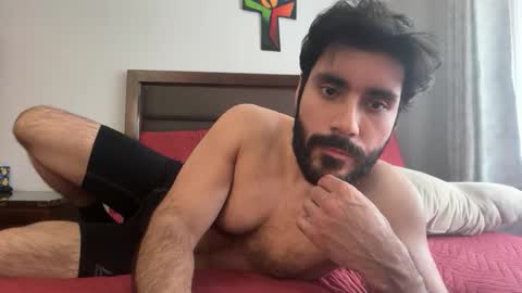 Snapshot of colombianstud94 chatting on February 24, 5:44 pm colombianstud94 online show from February 24, 5:44 pm