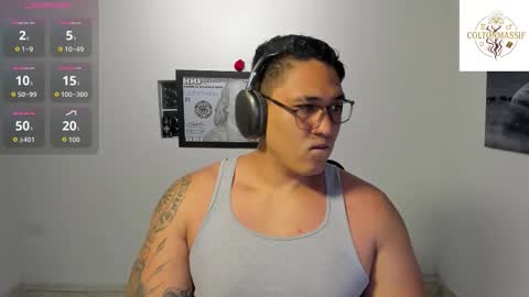 coltonmassif_ online show from November 29, 2:25 am