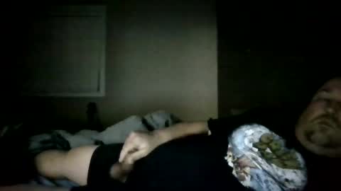 comfortably_numb1980 online show from October 13, 6:13 am