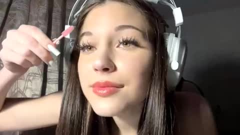 Bella  online show from October 14, 1:01 pm