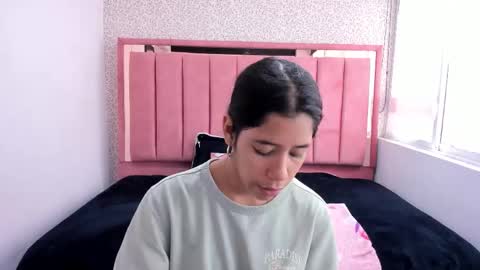 C O N N I E online show from December 20, 7:43 pm