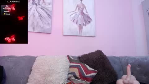 Connie online show from November 18, 8:24 pm