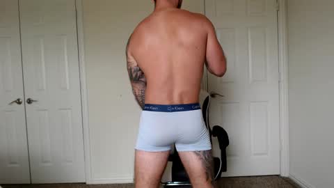 Snapshot of connor_hart chatting on December 10, 7:22 pm Connor Hart online show from December 10, 7:22 pm