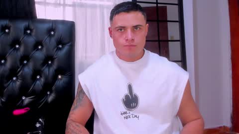 Snapshot of connorsmith_26 chatting on December 13, 8:04 pm Connor Smith online show from December 13, 8:04 pm