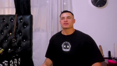 Snapshot of connorsmith_26 chatting on December 20, 4:36 pm Connor Smith online show from December 20, 4:36 pm