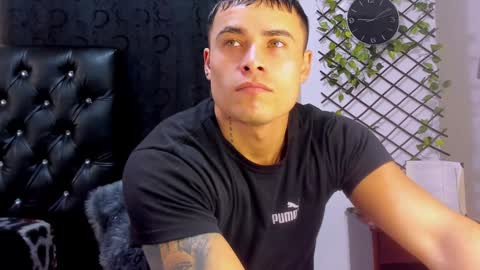 Snapshot of connorsmith_26 chatting on December 30, 2:08 pm Connor Smith online show from December 30, 2:08 pm