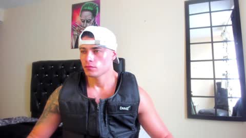 Snapshot of connorsmith_26 chatting on January 2, 12:57 pm Connor Smith online show from January 2, 12:57 pm