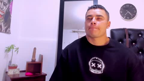 Snapshot of connorsmith_26 chatting on January 17, 12:21 pm Connor Smith online show from January 17, 12:21 pm