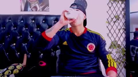 Snapshot of connorsmith_26 chatting on February 17, 2:37 pm Connor Smith online show from February 17, 2:37 pm