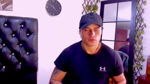 Snapshot of connorsmith_26 chatting on February 18, 3:21 pm Connor Smith online show from February 18, 3:21 pm