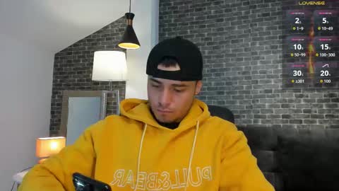 Snapshot of connorsmith_26 chatting on October 14, 12:06 pm Connor Smith online show from October 14, 12:06 pm