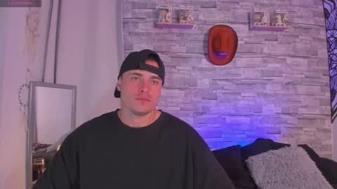 Snapshot of connorsmith_26 chatting on November 12, 1:50 am Connor Smith online show from November 12, 1:50 am