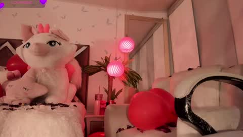 Snapshot of conny_curly chatting on February 13, 2:12 am Conny online show from February 13, 2:12 am