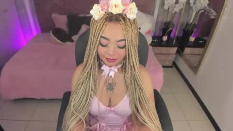 Snapshot of conny_curly chatting on October 7, 1:30 pm Conny online show from October 7, 1:30 pm