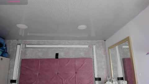 Snapshot of conny_curly chatting on November 18, 3:16 pm Conny online show from November 18, 3:16 pm