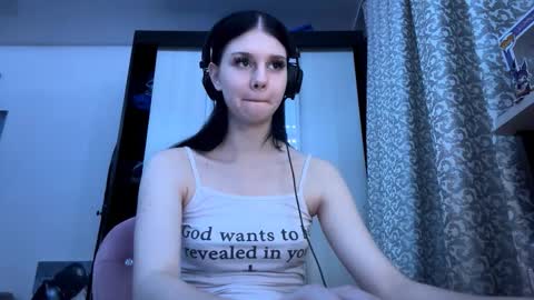 Isabella online show from February 27, 7:03 pm