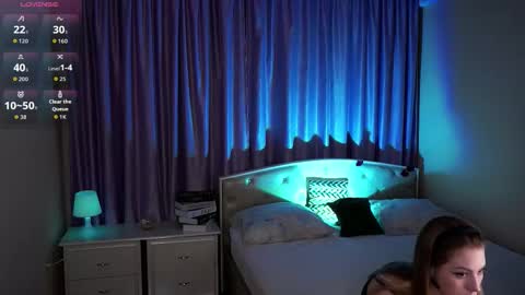 Snapshot of constanceglascov chatting on September 9, 8:19 pm Hello im Sofia Welcme to my room .More hugs and kiss for you online show from September 9, 8:19 pm