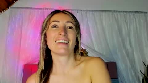 Snapshot of conyabril chatting on November 22, 1:59 am conyabril online show from November 22, 1:59 am