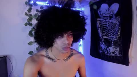 Aaron  online show from February 16, 1:18 pm