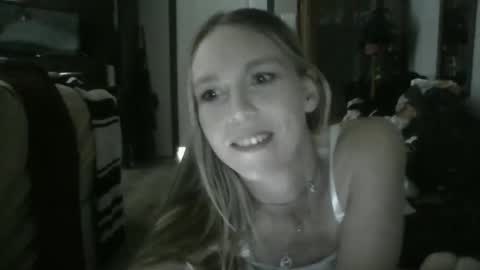 Jaiscookie cum play with me online show from December 3, 8:06 pm