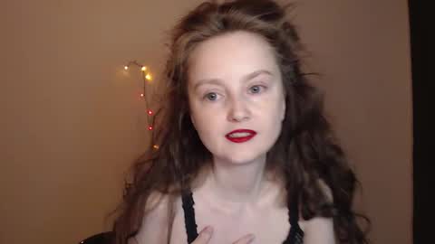 Snapshot of coolamber chatting on November 23, 7:19 am Amber online show from November 23, 7:19 am