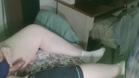 Snapshot of coolbreezee007 chatting on November 11, 10:37 am Chuck online show from November 11, 10:37 am