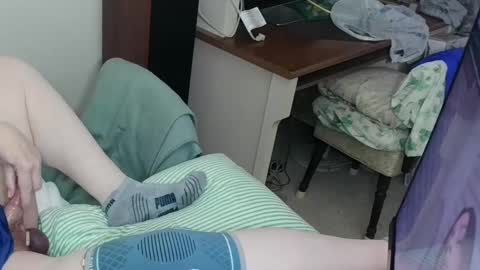 Snapshot of coolbreezee007 chatting on November 18, 10:09 am Chuck online show from November 18, 10:09 am