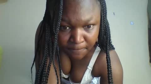 coolgirl001 online show from September 18, 8:27 am