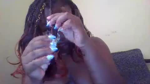 coolgirl001 online show from January 6, 8:18 am