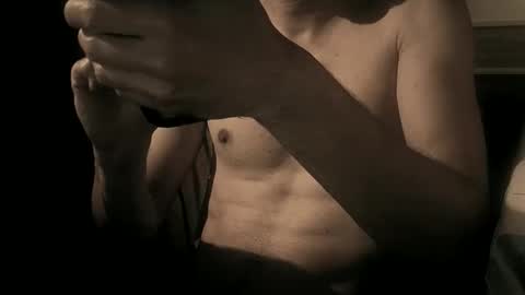 Snapshot of coolmementox chatting on December 18, 6:14 pm ChoveEnArrakis online show from December 18, 6:14 pm