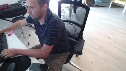 Snapshot of coolnerdguy79 chatting on September 15, 7:19 am coolnerdguy79 online show from September 15, 7:19 am