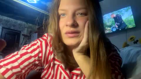 Snapshot of coolrebetaa chatting on November 11, 5:29 am lika Nikita online show from November 11, 5:29 am