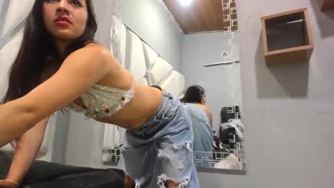 Snapshot of cooperemma_ chatting on December 2, 9:54 pm CooperEmma online show from December 2, 9:54 pm