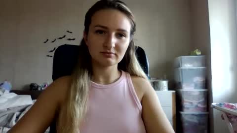 cora_fora online show from October 7, 9:28 am