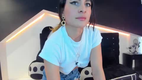 Snapshot of coral_gibson chatting on January 25, 3:09 pm Coral online show from January 25, 3:09 pm