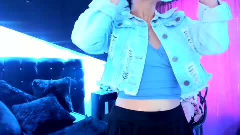 Snapshot of coral_gibson chatting on February 4, 12:11 pm Coral online show from February 4, 12:11 pm