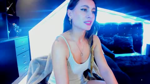 Snapshot of coral_gibson chatting on February 10, 6:24 pm Coral online show from February 10, 6:24 pm