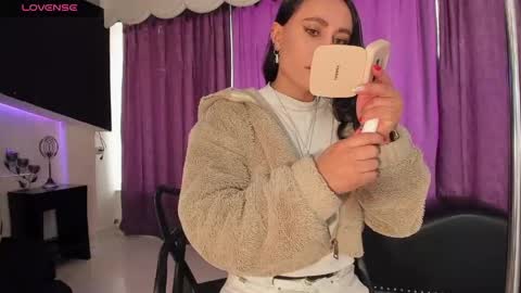 Coral  online show from April 21, 12:33 pm