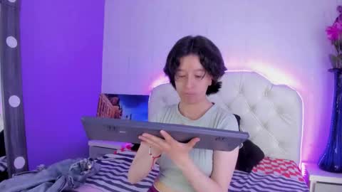 Snapshot of coralandocean chatting on November 27, 12:40 pm Coral and Ocean online show from November 27, 12:40 pm