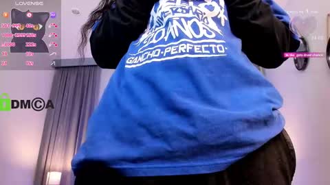 Snapshot of coralinericce_ chatting on September 17, 9:38 pm Coral Stefani online show from September 17, 9:38 pm