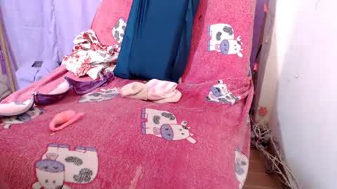 Snapshot of corinnahothotxxx chatting on September 15, 3:23 pm corinnahothotxxx online show from September 15, 3:23 pm