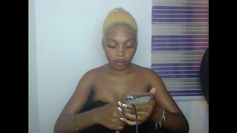 Snapshot of cornxcunt chatting on October 20, 6:52 pm cornxcunt online show from October 20, 6:52 pm