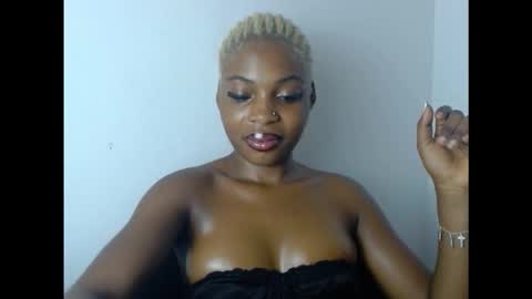 Snapshot of cornxcunt chatting on October 28, 8:11 pm cornxcunt online show from October 28, 8:11 pm