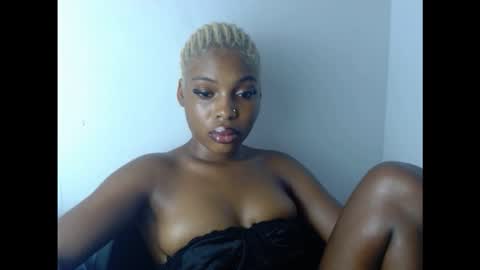 Snapshot of cornxcunt chatting on October 30, 2:57 am cornxcunt online show from October 30, 2:57 am