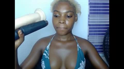 Snapshot of cornxcunt chatting on November 7, 1:55 pm cornxcunt online show from November 7, 1:55 pm