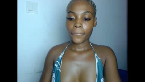 Snapshot of cornxcunt chatting on November 14, 9:46 pm cornxcunt online show from November 14, 9:46 pm