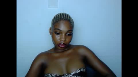 Snapshot of cornxcunt chatting on November 16, 2:06 am cornxcunt online show from November 16, 2:06 am