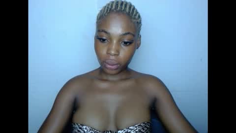 Snapshot of cornxcunt chatting on November 16, 4:12 pm cornxcunt online show from November 16, 4:12 pm