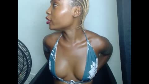 Snapshot of cornxcunt chatting on November 24, 3:17 am cornxcunt online show from November 24, 3:17 am